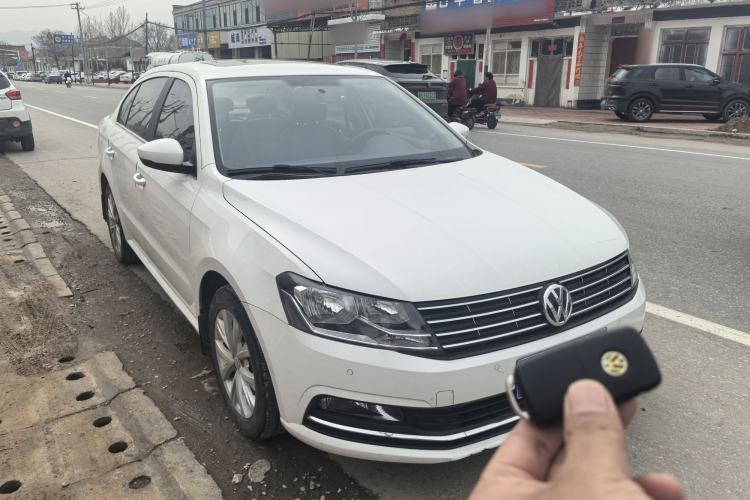 Used Volkswagen Lavida 2017 1.6L Automatic Comfort Edition Exterior 4