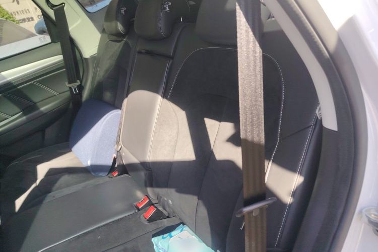 Used Roewe RX5 New Energy 2017 ERX5 EV400 Electric Internet Supreme Edition
