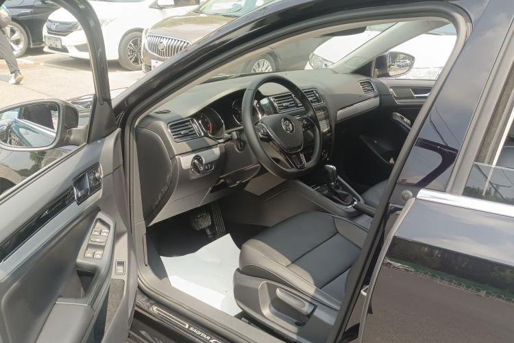 Used Volkswagen Sagitar 2018 180TSI DSG Prestige Edition