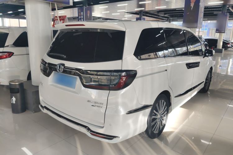 Used Honda Elysion 2022 2.0L eHEV Prestige Edition
