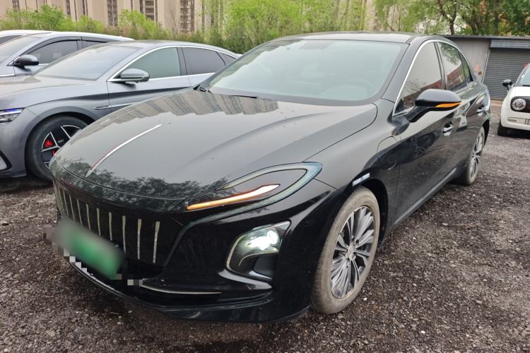 Used Hongqi E-QM5 2022 431 km Charge & Enjoy Edition