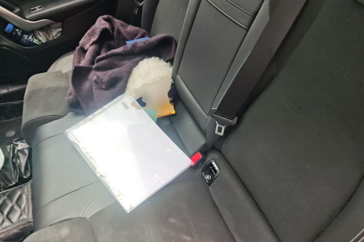 Used Mercedes-Benz A-Class 2022 Second Facelift A 200 L Sport Sedan Fashion Version
