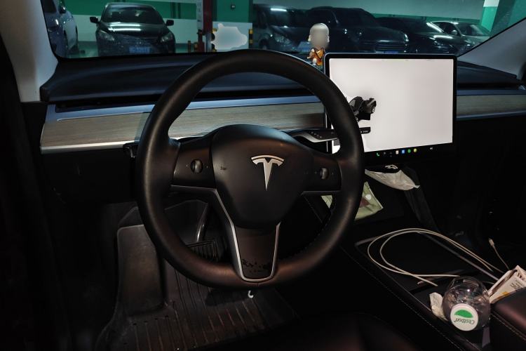 Used Tesla Model Y 2022 Rear-Wheel-Drive Version
