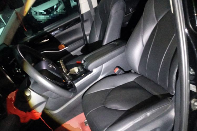 Used Toyota Highlander 2023 2.5L Smart Electric Hybrid Dual-Engine Four-Wheel Drive Prestige Version – 7 Seats Left Front Seat