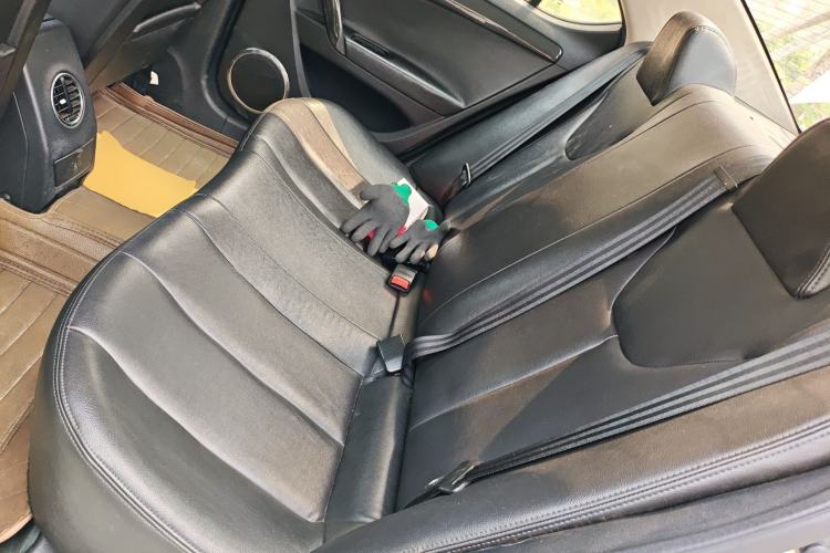 Used JAC Group Heyue 2011 1.8L Automatic Luxury Business Model Left Rear Seat