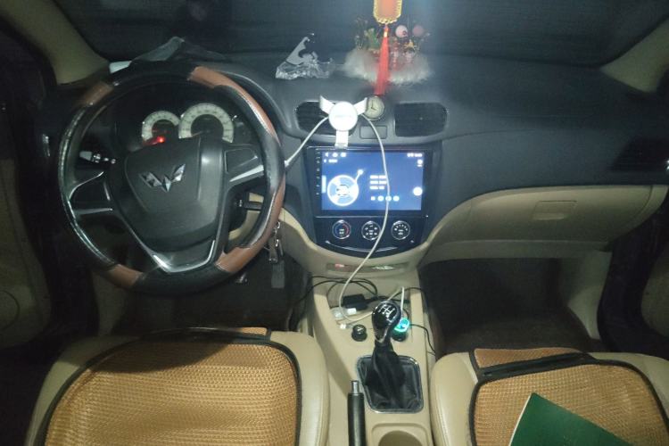 Used Wuling Hongguang 2013 1.5L S Comfort Model