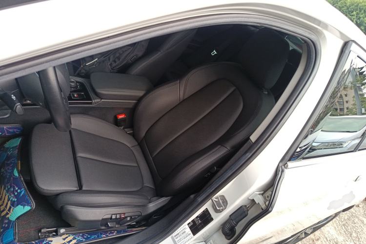 Used BMW 1 Series 2018 Facelifted 118i Sport Edition Left Front Seat