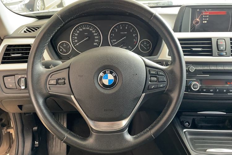 Used BMW 3 Series 2015 320Li Fashion Model