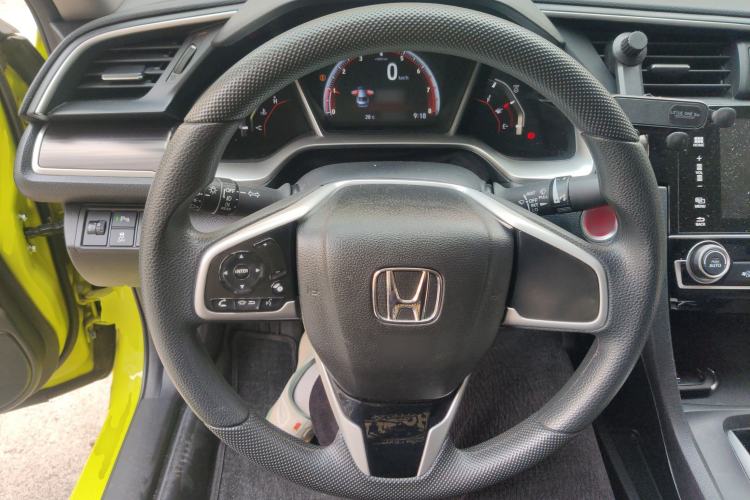 Used Honda Civic 2019 220TURBO CVT Dynamic Edition China VI Emission Standard Steering Wheel
