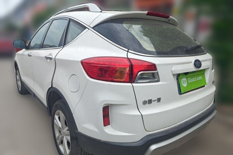 Used Bestune X80 2016 2.0L manual base trim