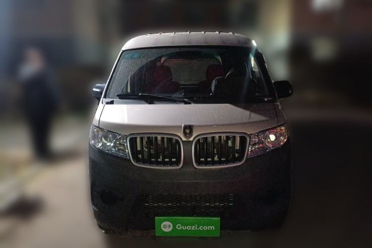 Used Jinbei Hiace X30 2021 1.5L Wealthy Single-Steaming Air-Conditioned Van China VI Standard SWC15M