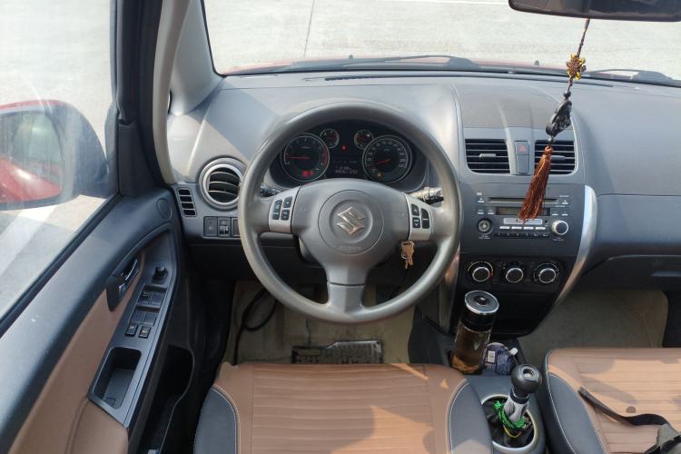 Used Suzuki SX4 2013 1.6L Manual CoolRide Model Steering Wheel