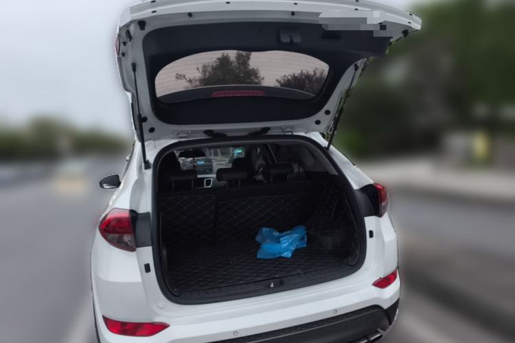 Used Hyundai Tucson 2015 1.6T Dual-Clutch Two-Wheel-Drive Smart Model
