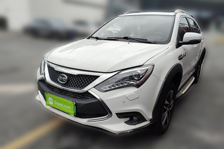 Used BYD Tang New Energy 2015 2.0T Four-Wheel-Drive Flagship Model