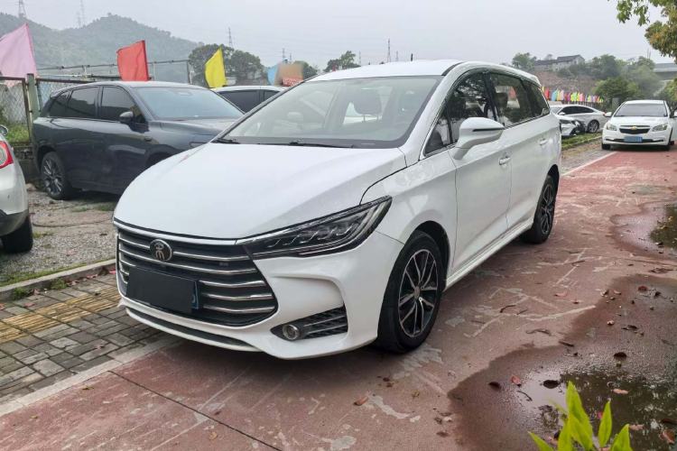Used BYD Song MAX 2018 1.5T Automatic Smart Connect Luxury 6-Seater