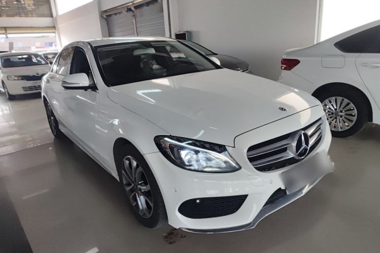 Used Mercedes-Benz C-Class 2018 C 180 L Fashion Edition Sport Version Front Right 45 Deg