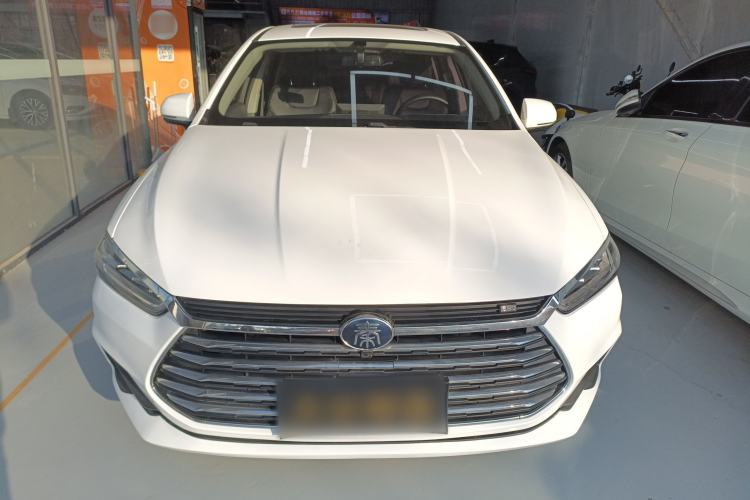 Used BYD Qin Pro 2019 Super Edition 1.5TI Automatic Smart Connect Dynamic Model China VI Standard
