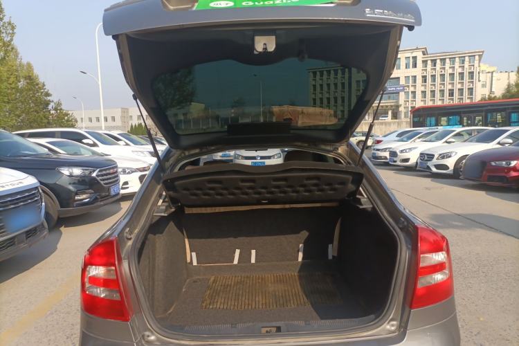 Used Skoda Octavia 2015 Classic Model 1.6L Manual Eado Version