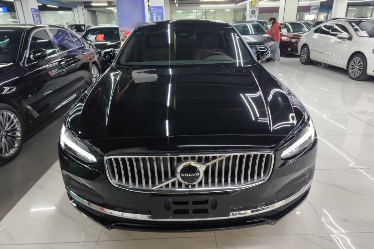 Used Volvo S90 2025 B5 Zhiyuan Luxury Edition Front