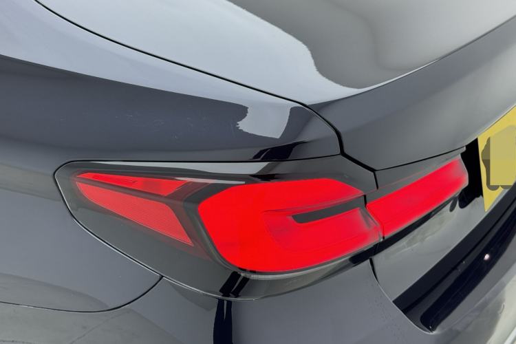 Used BMW 5 Series 2021 Updated Version 525Li Luxury Package Exterior 6