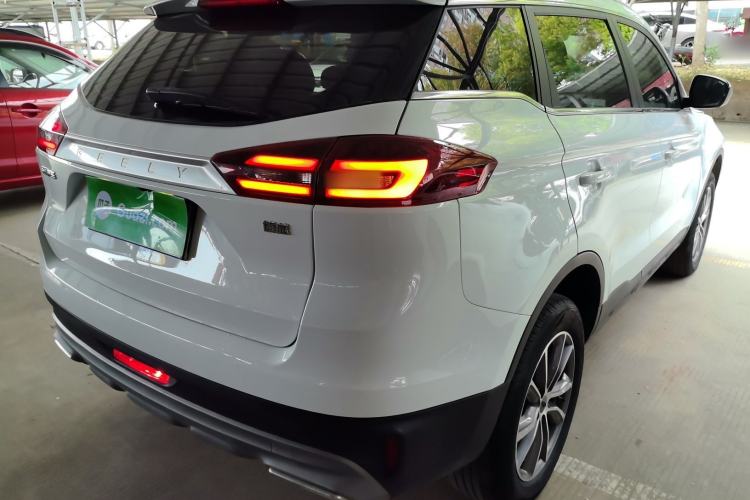 Used Geely Auto Emgrand X7 Sport 2021 Million Edition 1.8TD DCT Two-Wheel Drive Comfort Model Rear Right 45 Deg