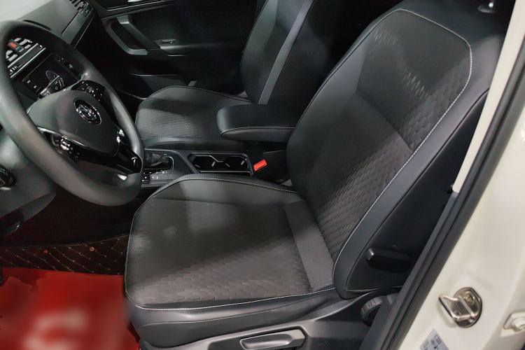 Used Volkswagen Tiguan L 2020 330TSI Automatic Two-Wheel Drive Luxury Edition China VI Standard
