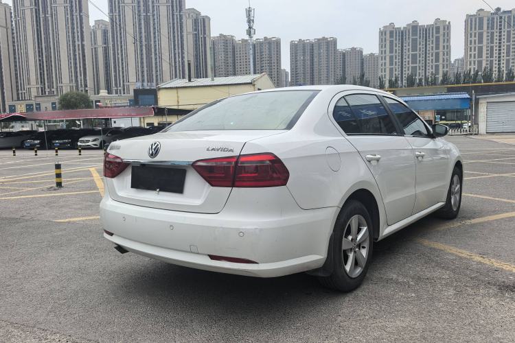 Used Volkswagen Lavida 2013 Revised Classic 1.6L Automatic Fashion Edition