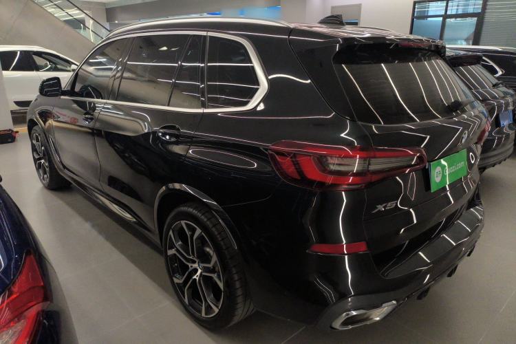 Used BMW X5 2022 Restyled xDrive 40Li Luxury Edition M Sport Package Rear Left 45 Deg