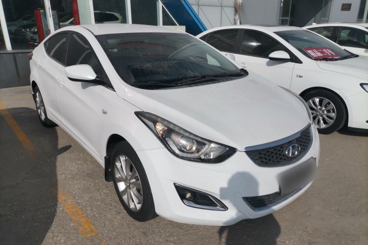 Used Hyundai Elantra (5th Generation / Langdong) 2016 1.6L Automatic Smart Version