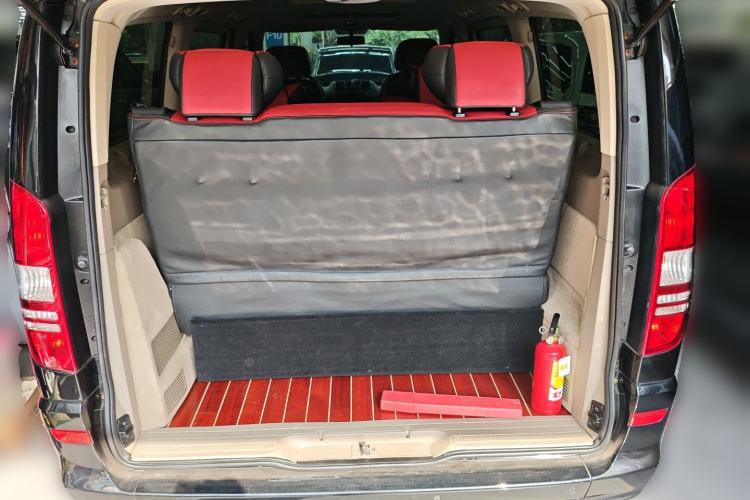 Used Mercedes-Benz Viano  Trunk