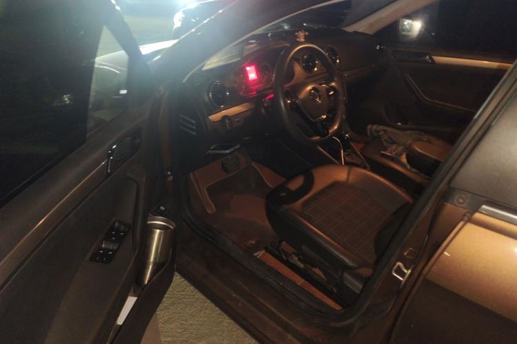 Used Volkswagen Jetta 2017 1.5L Automatic Comfort Model Driver Seat