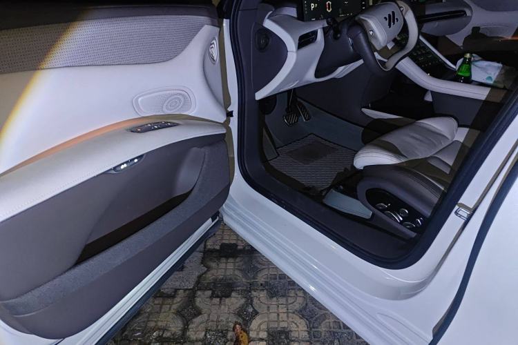 Used IM LS7 2023 90 kWh Elite Rear-Drive Version