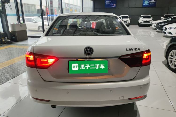 Used Volkswagen Lavida 2017 1.6L Automatic Comfort Edition