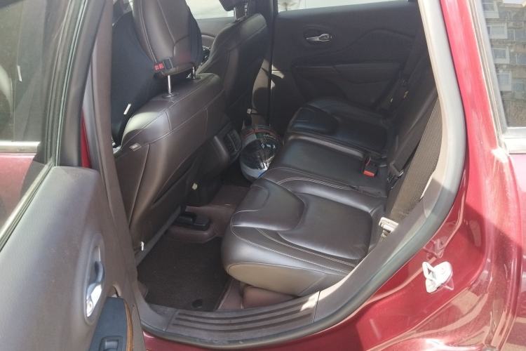 Used Jeep Cherokee 2016 2.0L Superior Edition Left Rear Seat