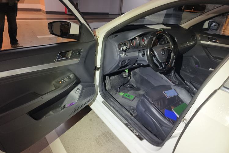 Used Volkswagen Lavida 2015 1.6L Automatic Comfort Edition
