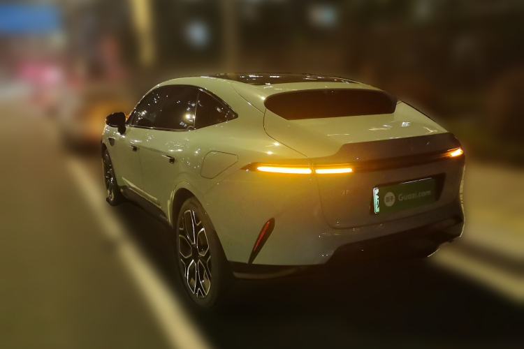 Used Avatr 11 2023 Long-Range Single-Motor Version 5 Seats
