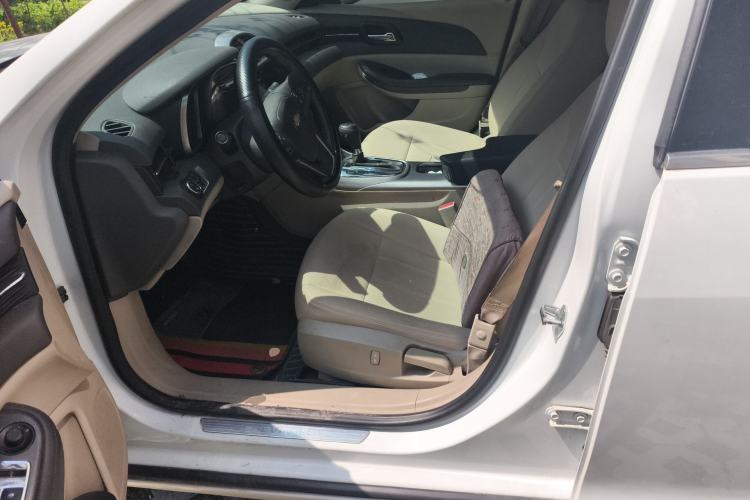 Used Chevrolet Malibu 2014 2.0L Automatic Comfort Edition Left Front Seat