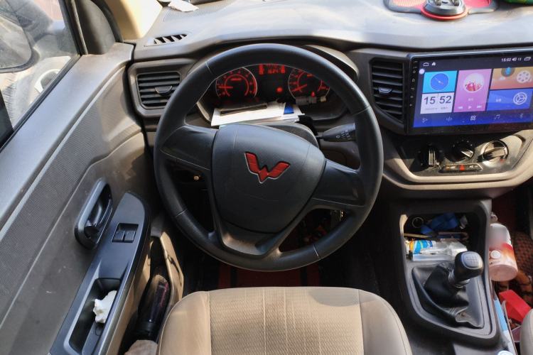 Used Wuling Hongguang V 2021 1.5L Jingqu Version LAR
