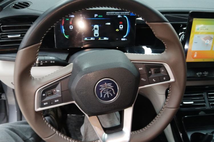 Used BYD Qin PLUS 2024 HONOR Edition DM-i 55KM Leading Model Steering Wheel