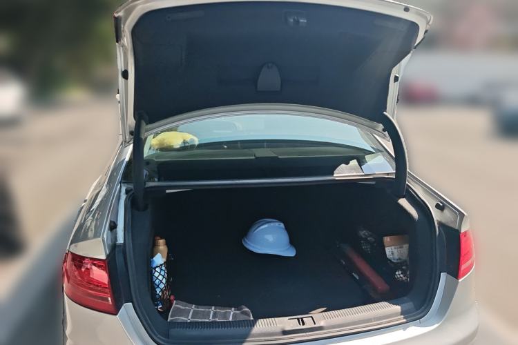 Used Audi A4L 2011 2.0 TFSI Comfort Model