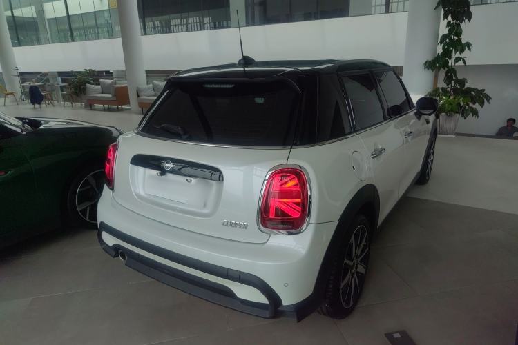 Used MINI 2023 Updated 1.5T COOPER Artist Five-Door Edition Rear Right 45 Deg