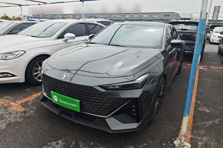Used CHANGAN UNI-V 2022 1.5T Prestige Version
