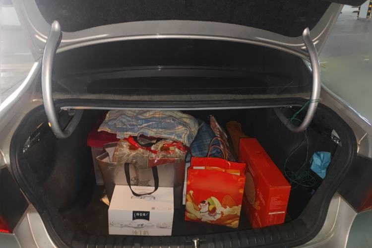 Used Volkswagen Bora 2011 1.6L Manual Comfort Version
