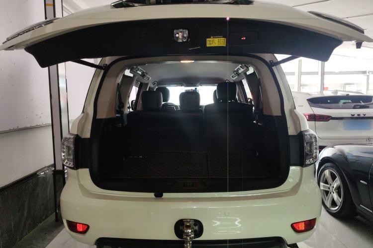 Used Nissan Patrol 2018 4.0L LinkedIn Edition
