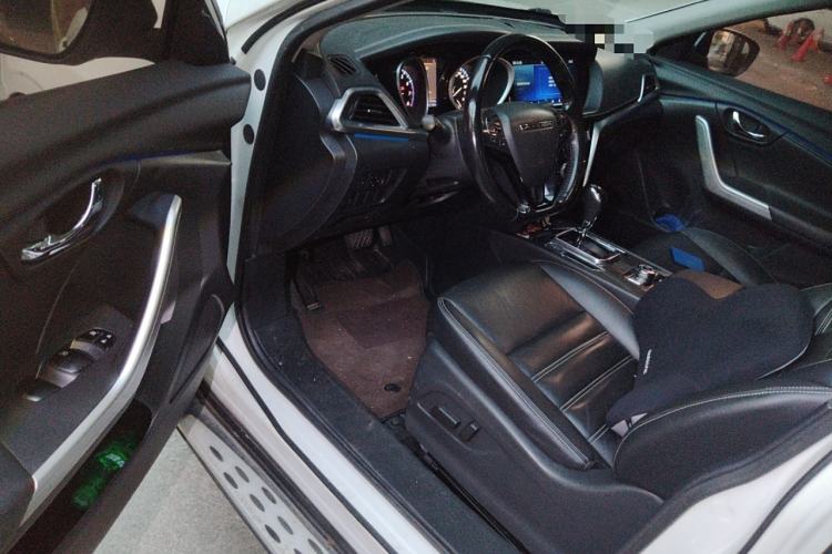 Used Venucia T90 2017 2.0L CVT Leading Edition