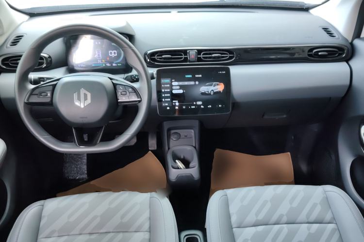 Used Leapmotor T03 2025 310 Comfort Edition Center Console