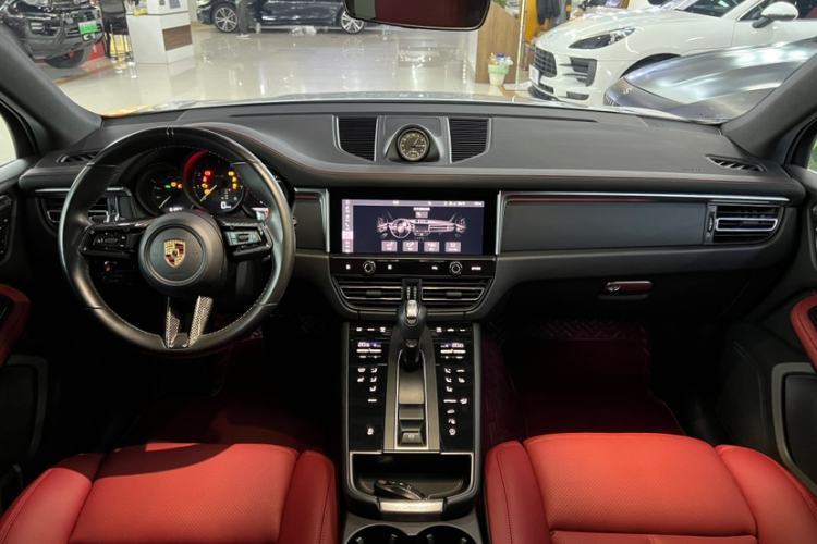 Used Porsche Macan 2022 Macan 2.0T Interior 6