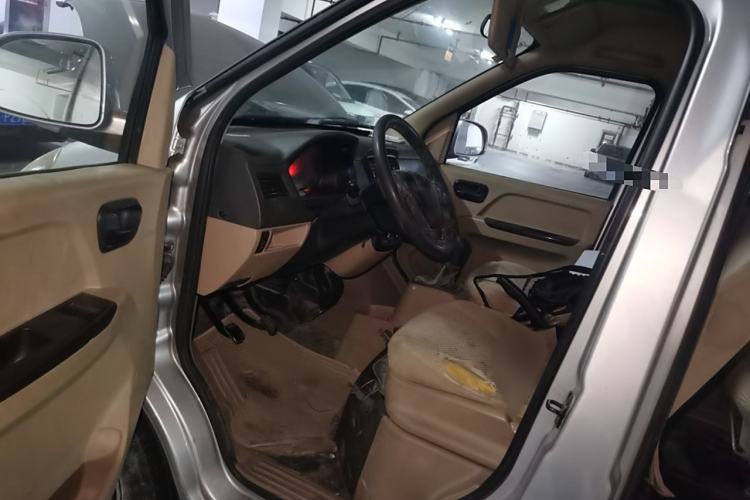 Used Wuling Rongguang 2014 1.2L S Standard Model