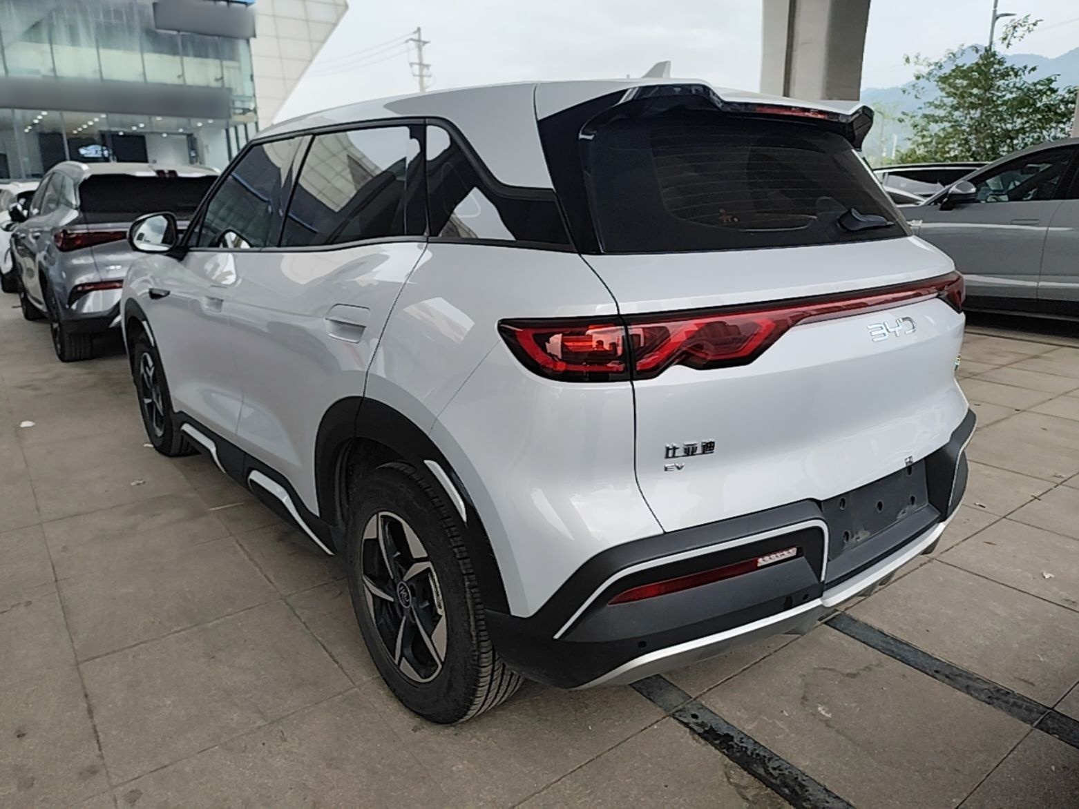 BYD Yuan UP 2024 401KM Leading Edition — снимка 4