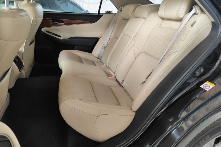 Used Toyota Crown 2015 2.0T Fashion Edition Left Rear Seat
